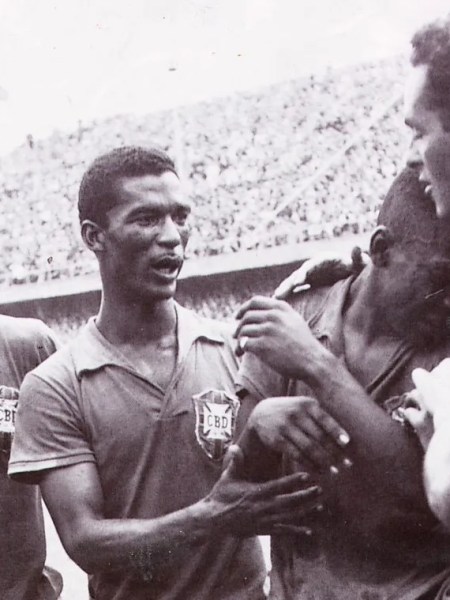 Livro conta a importância dos negros na Seleção Brasileira que venceu a Copa do Mundo de&nbsp;1958