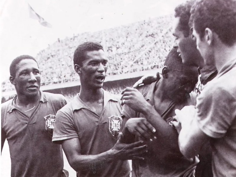 Livro conta a importância dos negros na Seleção Brasileira que venceu a Copa do Mundo de&nbsp;1958