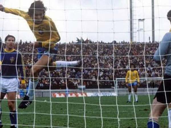 O gol de Zico que foi bizarramente anulado em&nbsp;1978