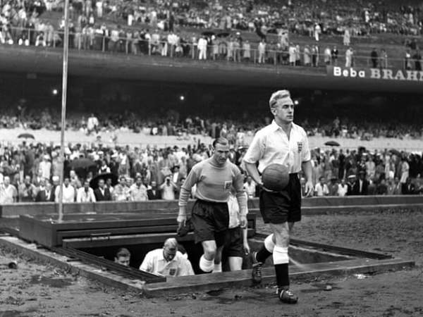 A Desventura Inglesa na Copa de 1950: Arrogância, Desorganização e a Queda de Um&nbsp;Gigante