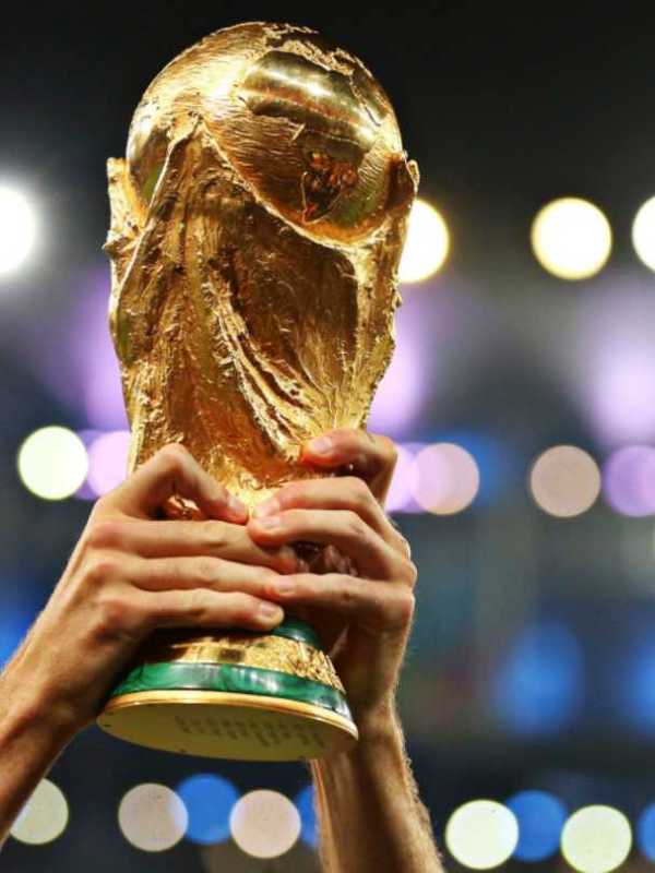 Silvio Gazzaniga: O Criador da Taça FIFA, que foi apresentada ao mundo em&nbsp;1974